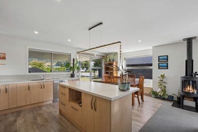 25 Teal Place, Lake Hawea, Wanaka, Otago | Tall Poppy 