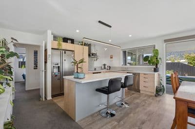 25 Teal Place, Lake Hawea, Wanaka, Otago | Tall Poppy 