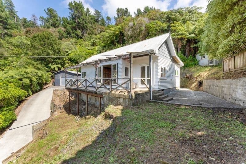 84 Wyndham Road, Pinehaven, Upper Hutt City, Wellington | Tall Poppy 