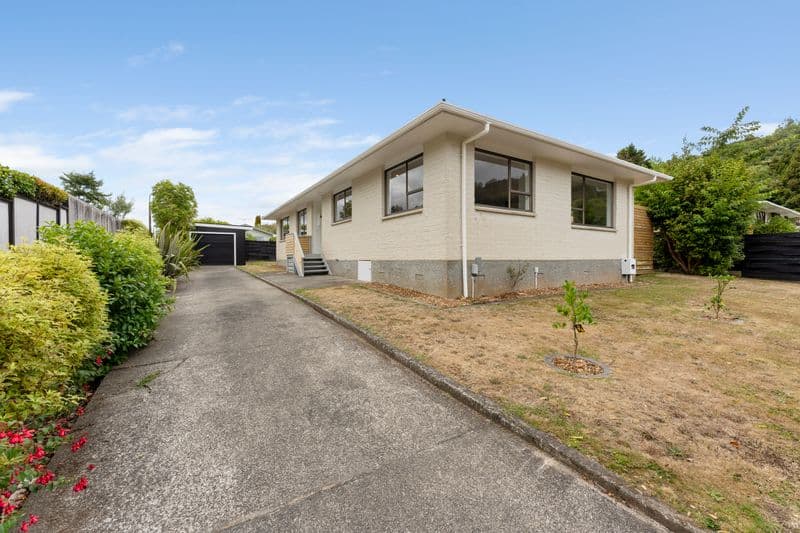 11 Amber Grove, Birchville, Upper Hutt City