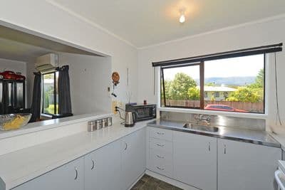 12 Tulsa Grove, Totara Park, Upper Hutt City, Wellington | Tall Poppy 