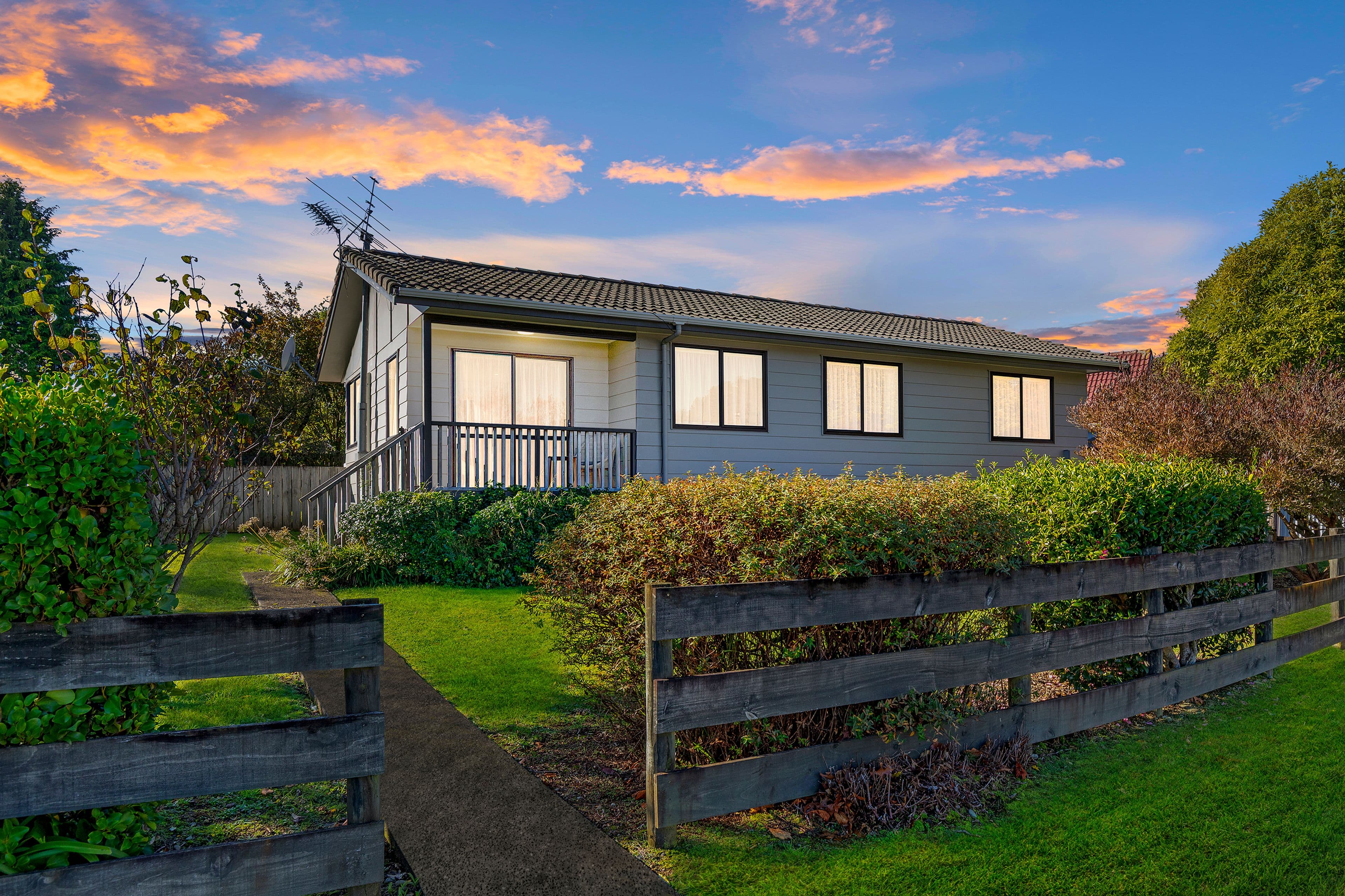 17 Topaz Street, Birchville, Upper Hutt City, Wellington | Tall Poppy 