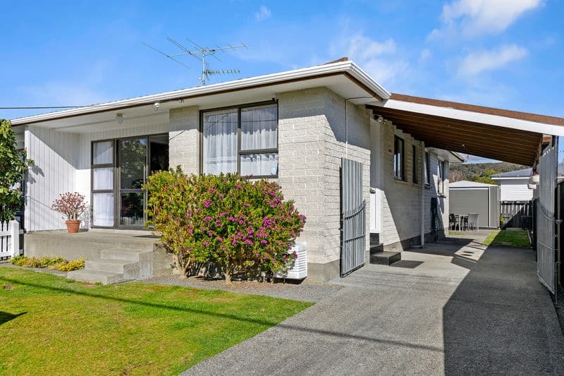 2/50 Kowhai Avenue, Ebdentown, Upper Hutt City