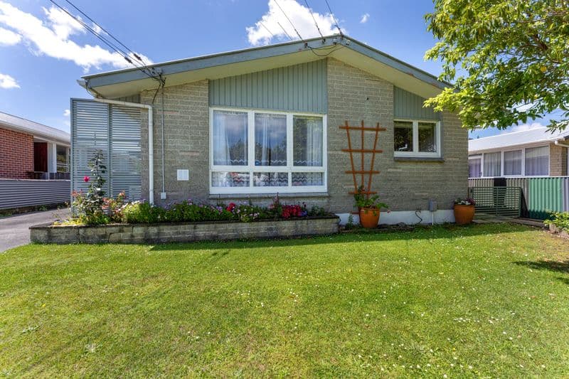 F1/1230 Fergusson Drive, Brown Owl, Upper Hutt City