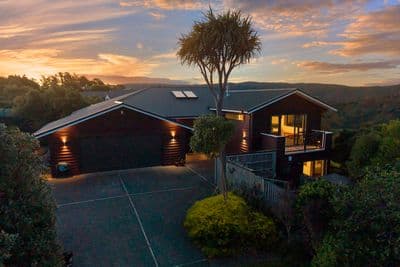 71 Mt Marua Way, Mount Marua, Upper Hutt City, Wellington | Tall Poppy 