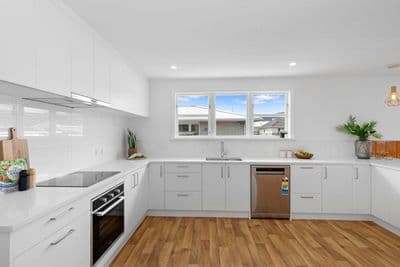 15 Joseph Grove, Elderslea, Upper Hutt City, Wellington | Tall Poppy 