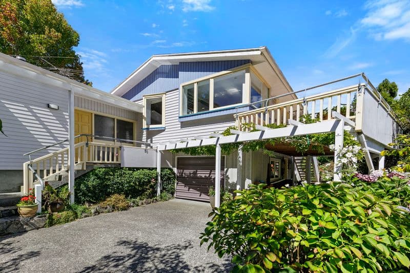 16 Fendalton Crescent, Pinehaven, Upper Hutt City