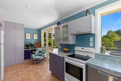 16 Fendalton Crescent, Pinehaven, Upper Hutt City, Wellington | Tall Poppy 