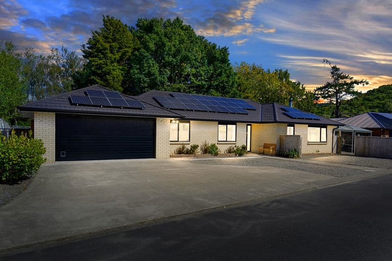 16A Sunstone Crescent, Brown Owl, Upper Hutt City