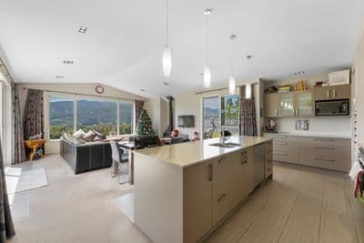 4 McKenzie Way, Mount Marua, Upper Hutt City, Wellington | Tall Poppy 