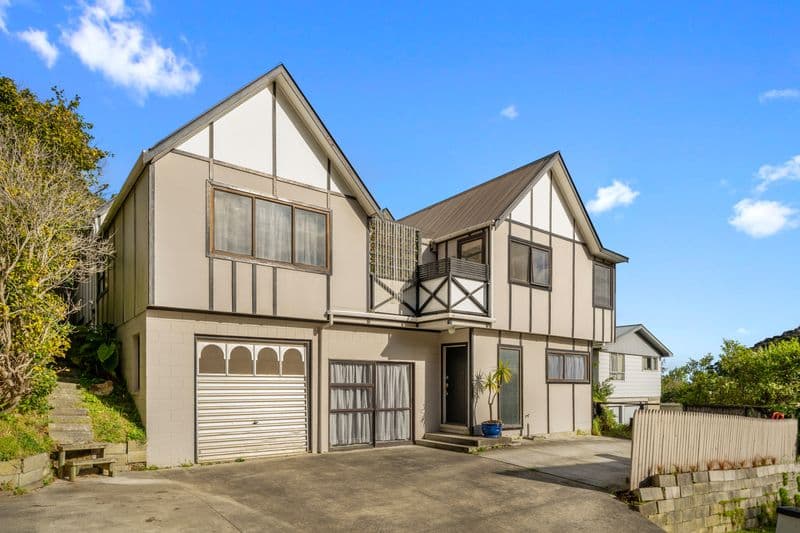 Kapiti, Tall Poppy Listings