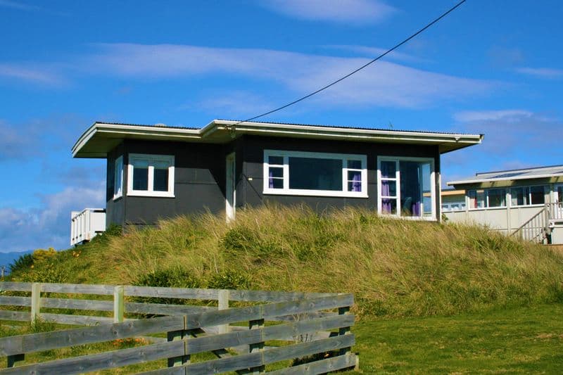 33 Nelson Street, Foxton Beach, Horowhenua, Manawatu | Tall Poppy 