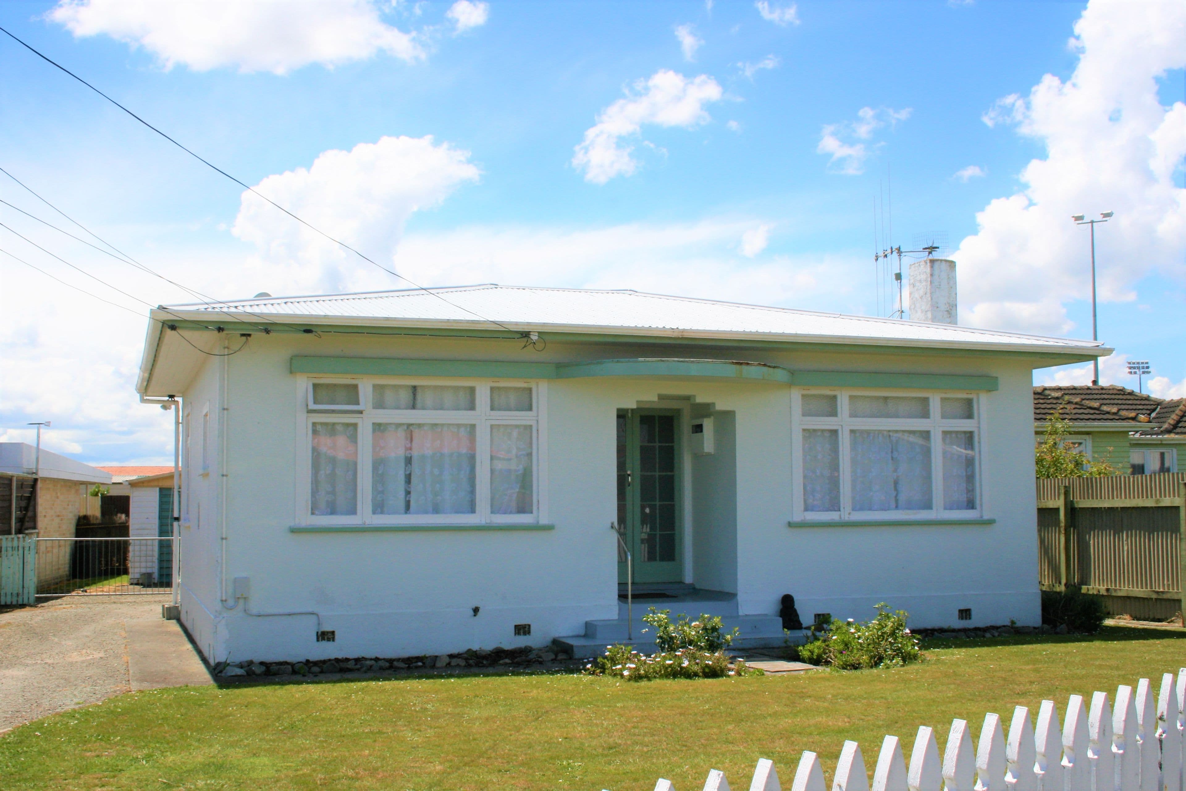6 Carlisle Street , Levin, Horowhenua, Manawatu | Tall Poppy 