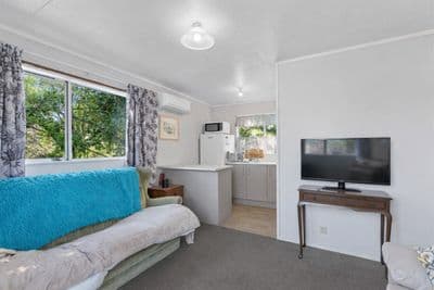 32A Martin Road, Paraparaumu Beach, Kapiti Coast, Wellington | Tall Poppy 