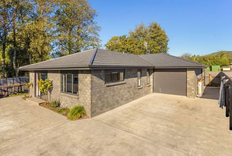 25D Stout Street, Shannon, Horowhenua, Manawatu | Tall Poppy 