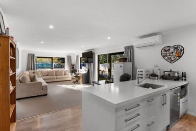 25D Stout Street, Shannon, Horowhenua, Manawatu | Tall Poppy 