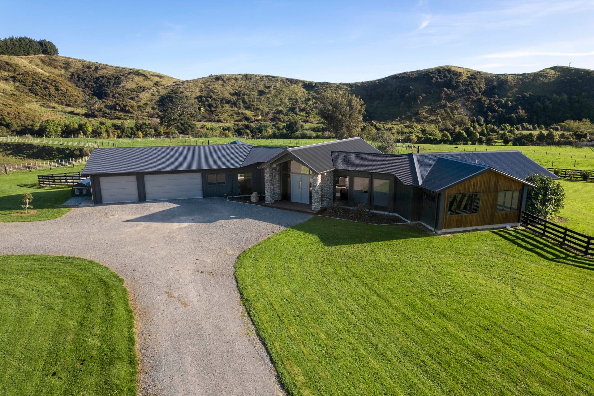 180 North Manakau Road, Manakau, Horowhenua, Manawatu | Tall Poppy 