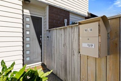 8/16 Black Rock Road, Newlands, Wellington City, Wellington | Tall Poppy 