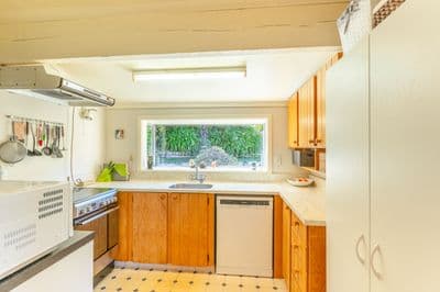 8 Naver Place, Papakowhai, Porirua City, Wellington | Tall Poppy 