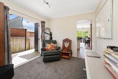 7 Westridge, Camborne, Porirua City, Wellington | Tall Poppy 