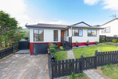 31 Nassau  Avenue, Grenada North, Wellington City, Wellington | Tall Poppy 
