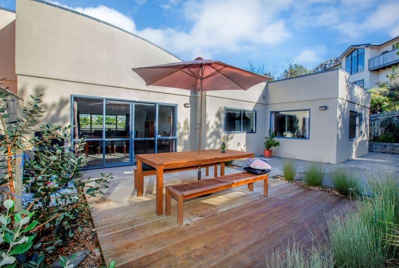7 Joseph Banks Drive, Whitby, Porirua City