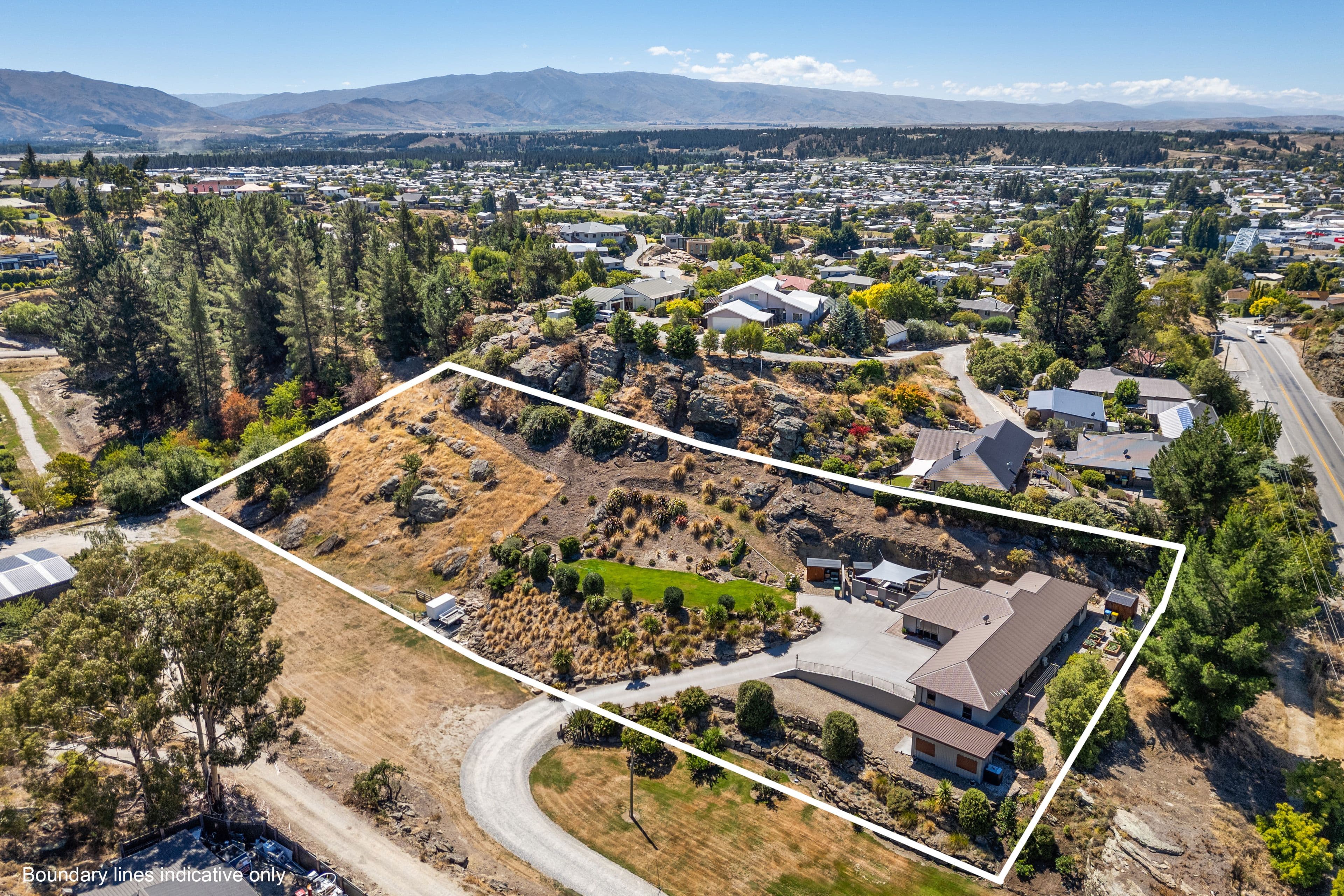 37 The Half Mile, Alexandra, Central Otago, Otago | Tall Poppy