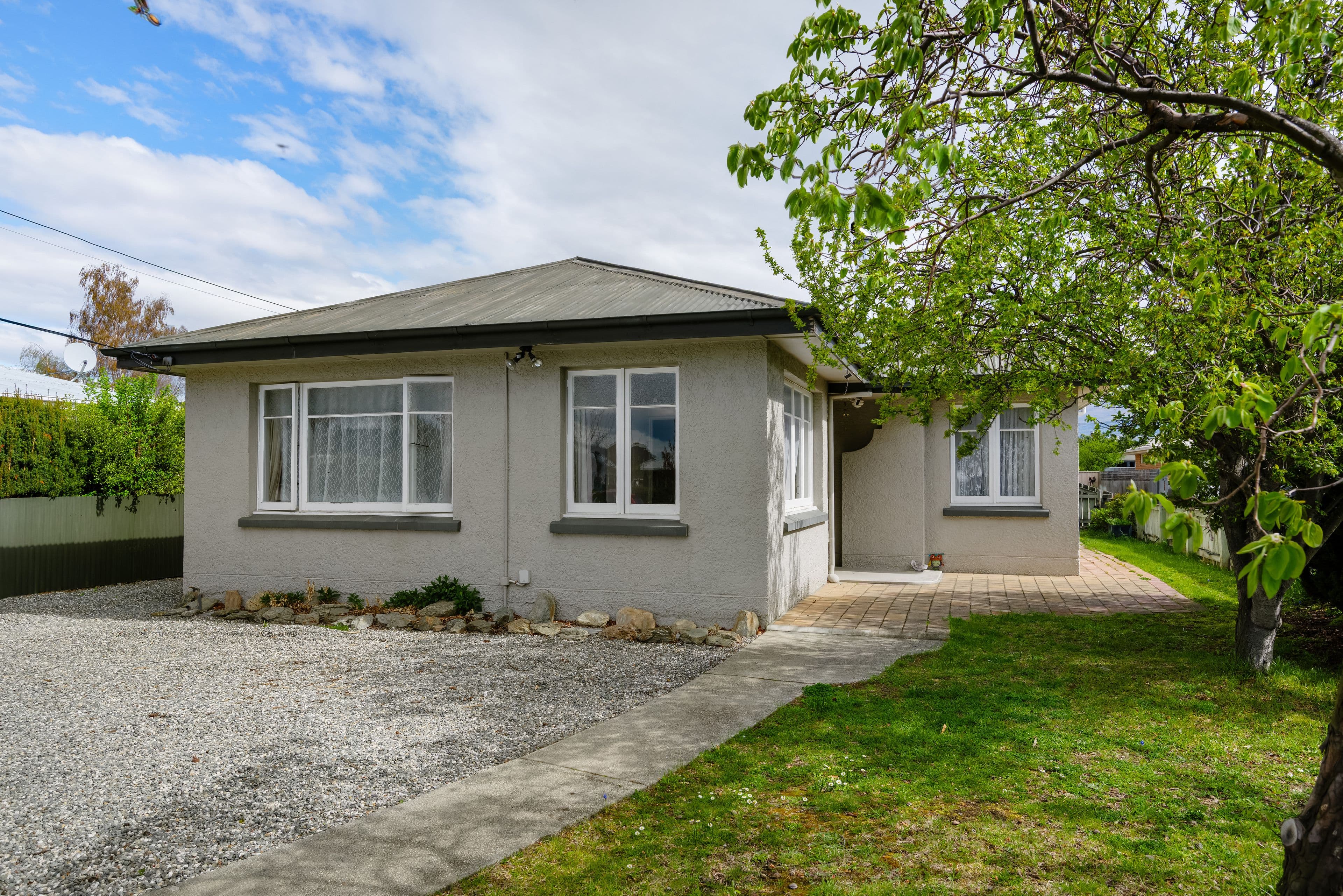 48 Bantry Street, Alexandra, Central Otago, Otago | Tall Poppy