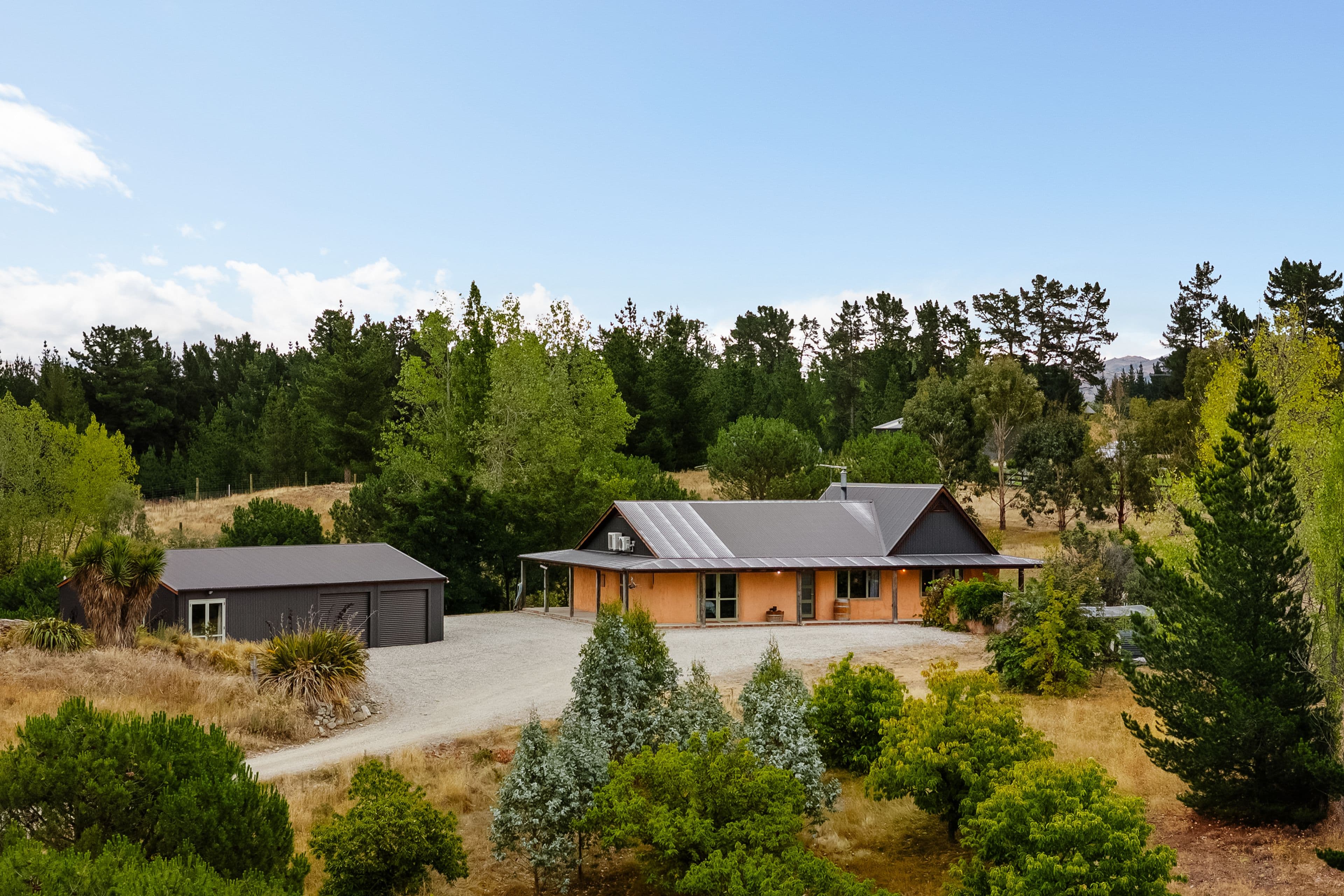 53 Gilligans Gully Road, Alexandra, Central Otago, Otago | Tall Poppy