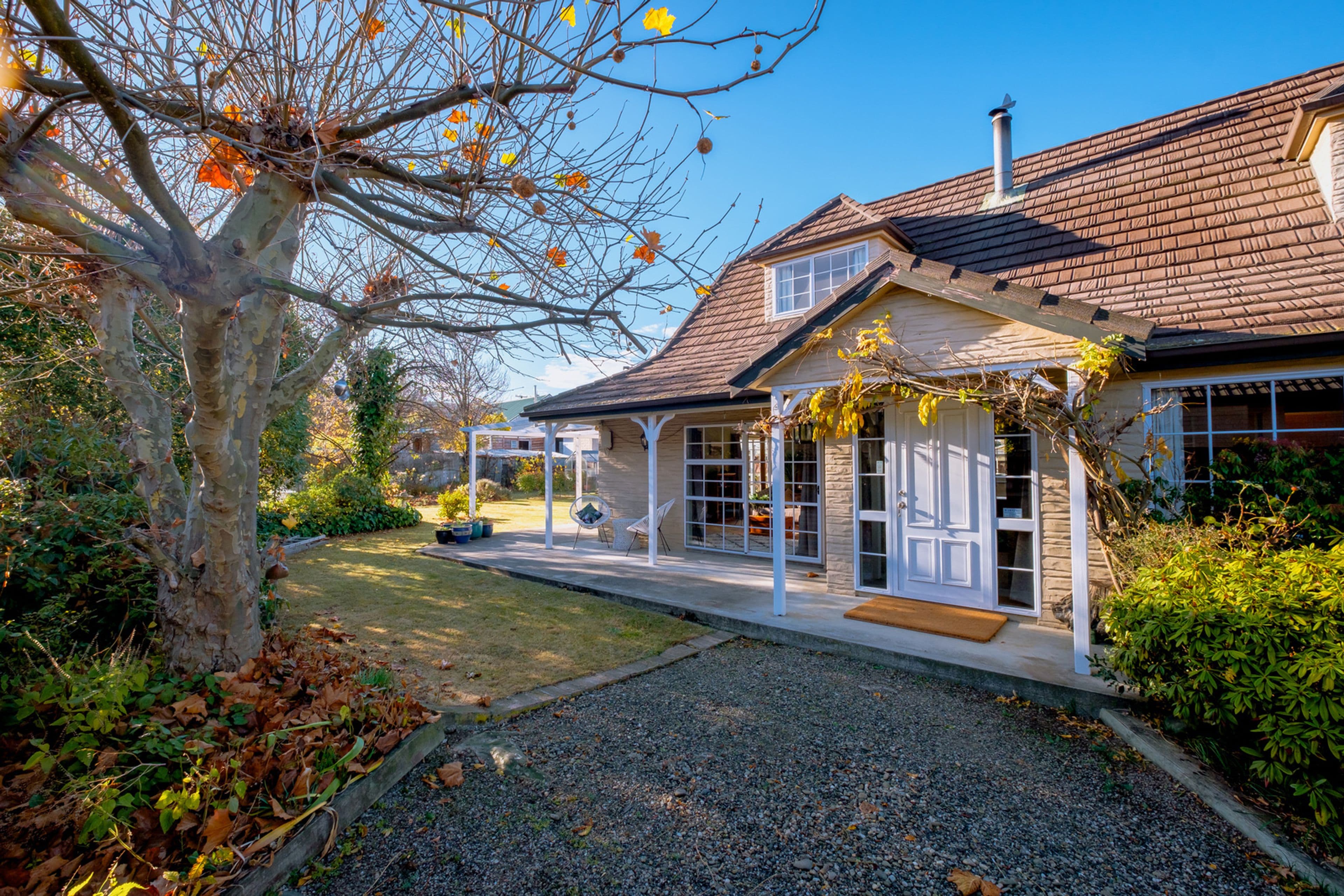 84 Sunderland Street, Clyde, Central Otago, Otago | Tall Poppy