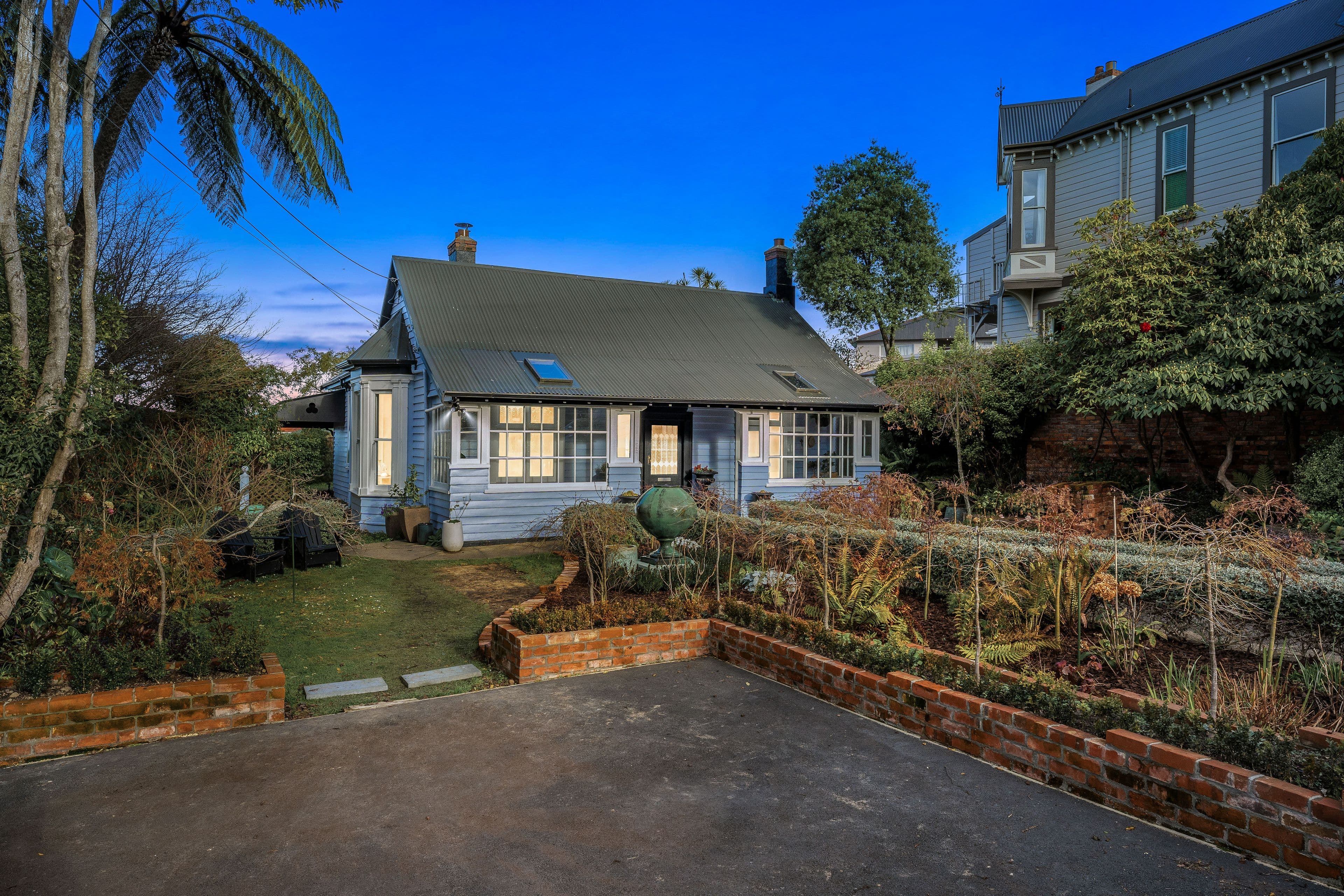 292 York Place, Dunedin Central, Dunedin City, Otago | Tall Poppy