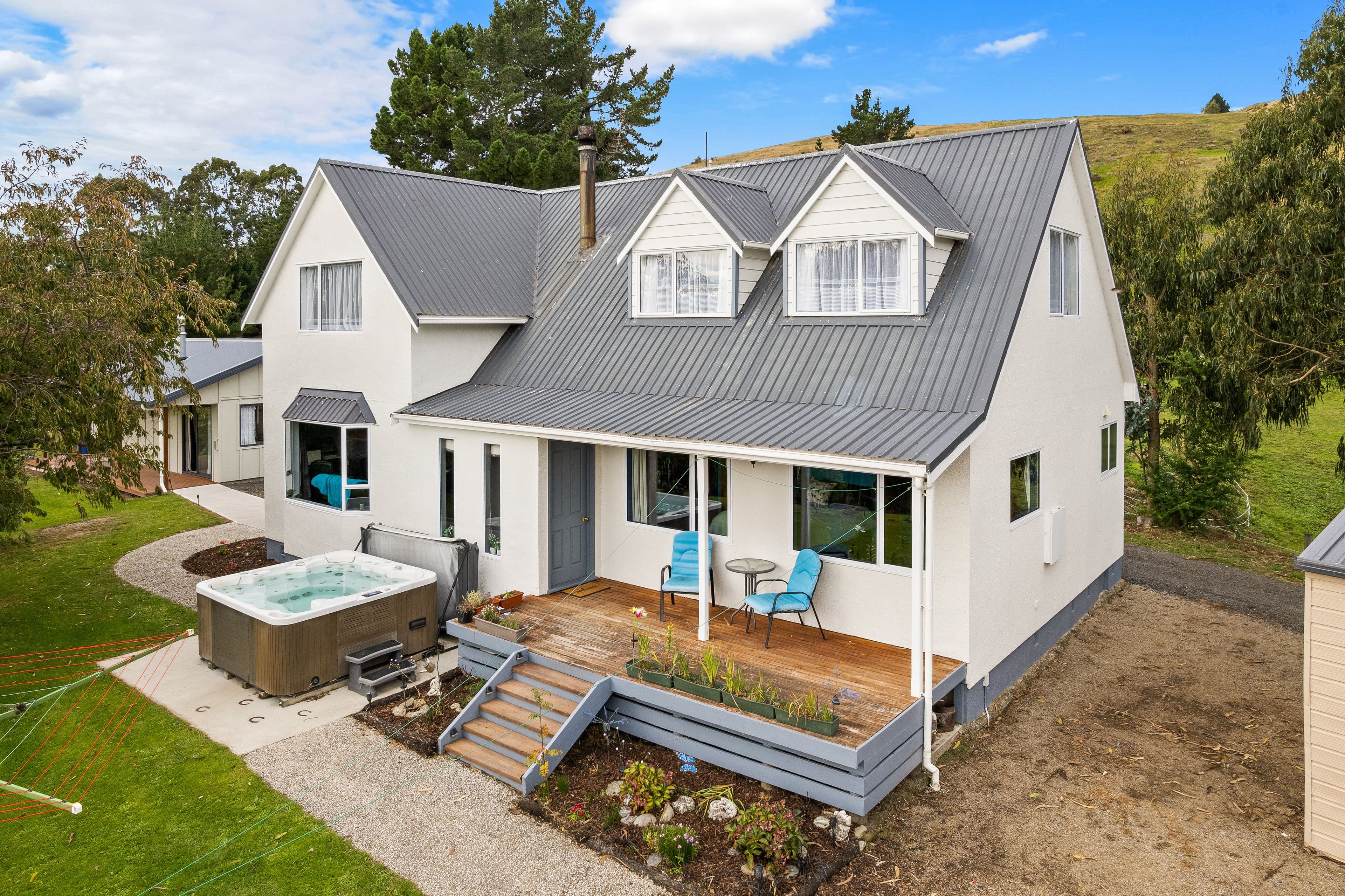 749 East Taieri-Allanton Road, Allanton, Dunedin City, Otago | Tall Poppy