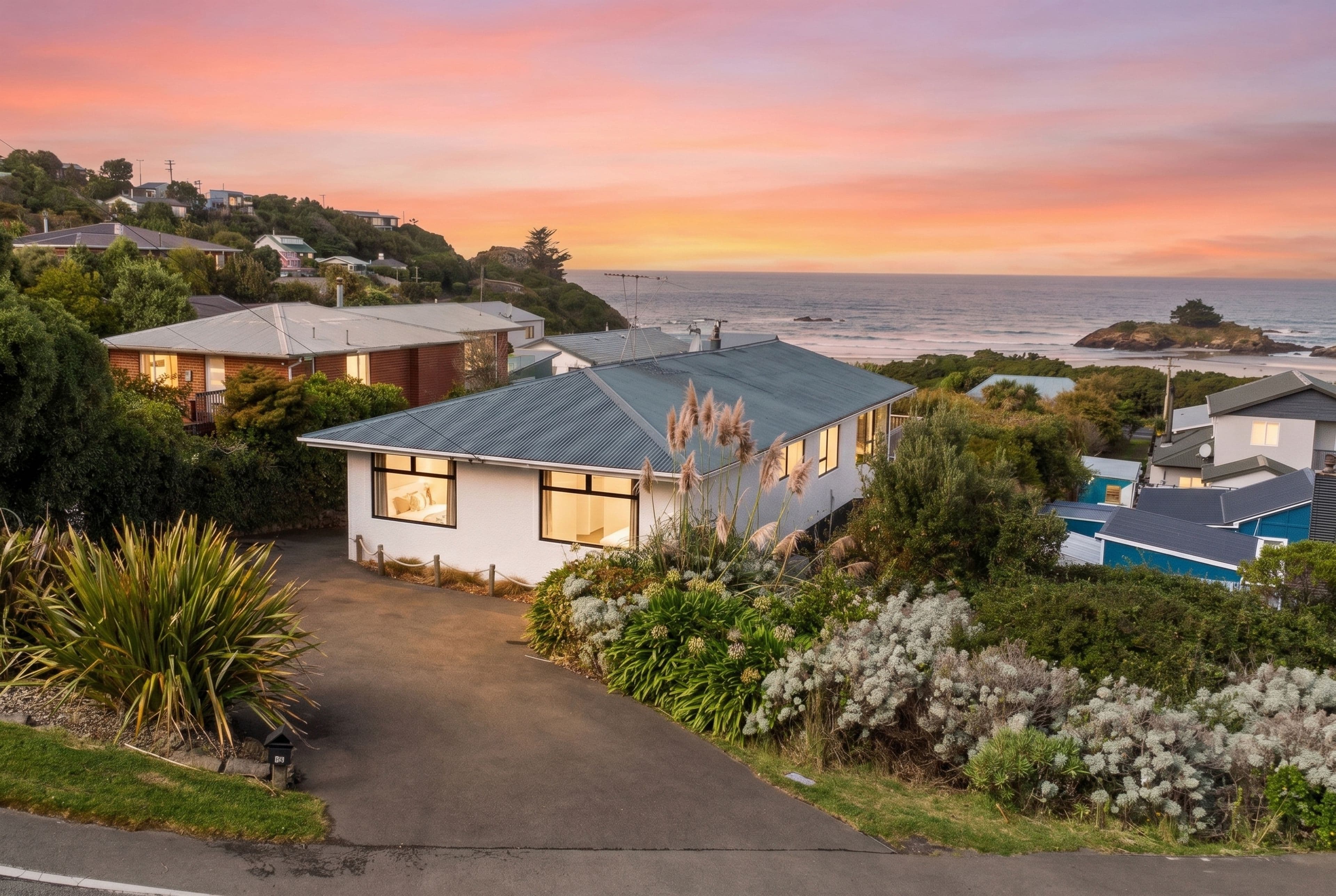 13 Seaview Road, Brighton, Dunedin City, Otago | Tall Poppy