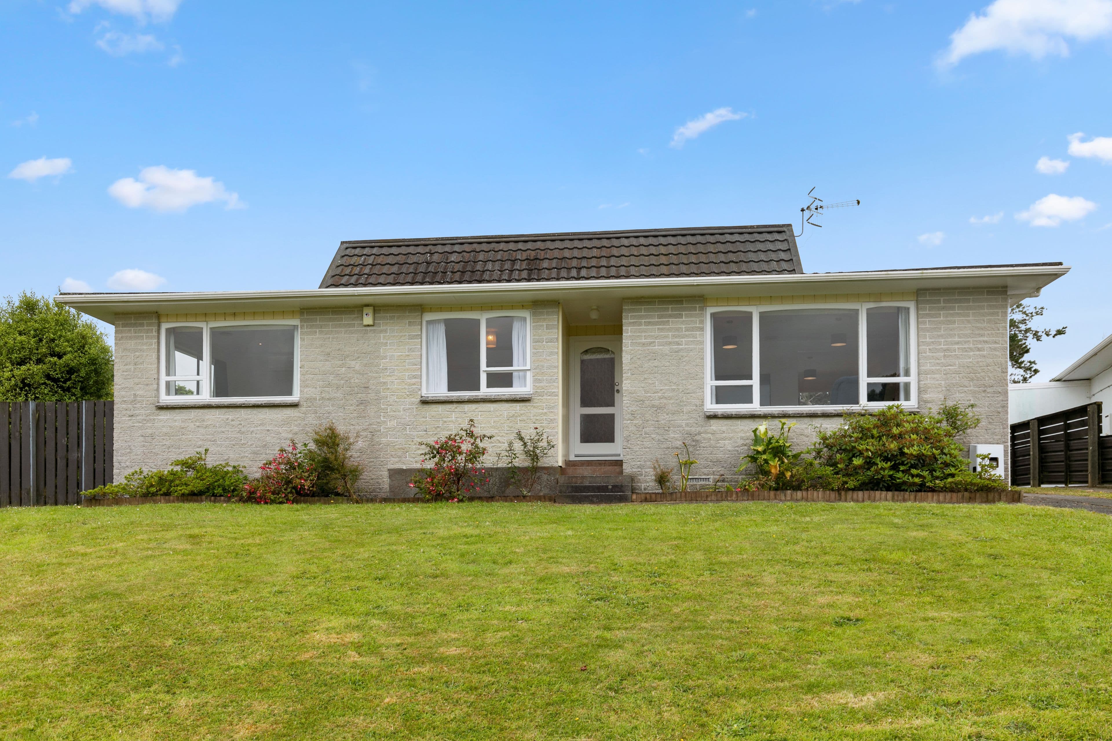 16 Otira Grove, Kelson, Lower Hutt City, Wellington | Tall Poppy