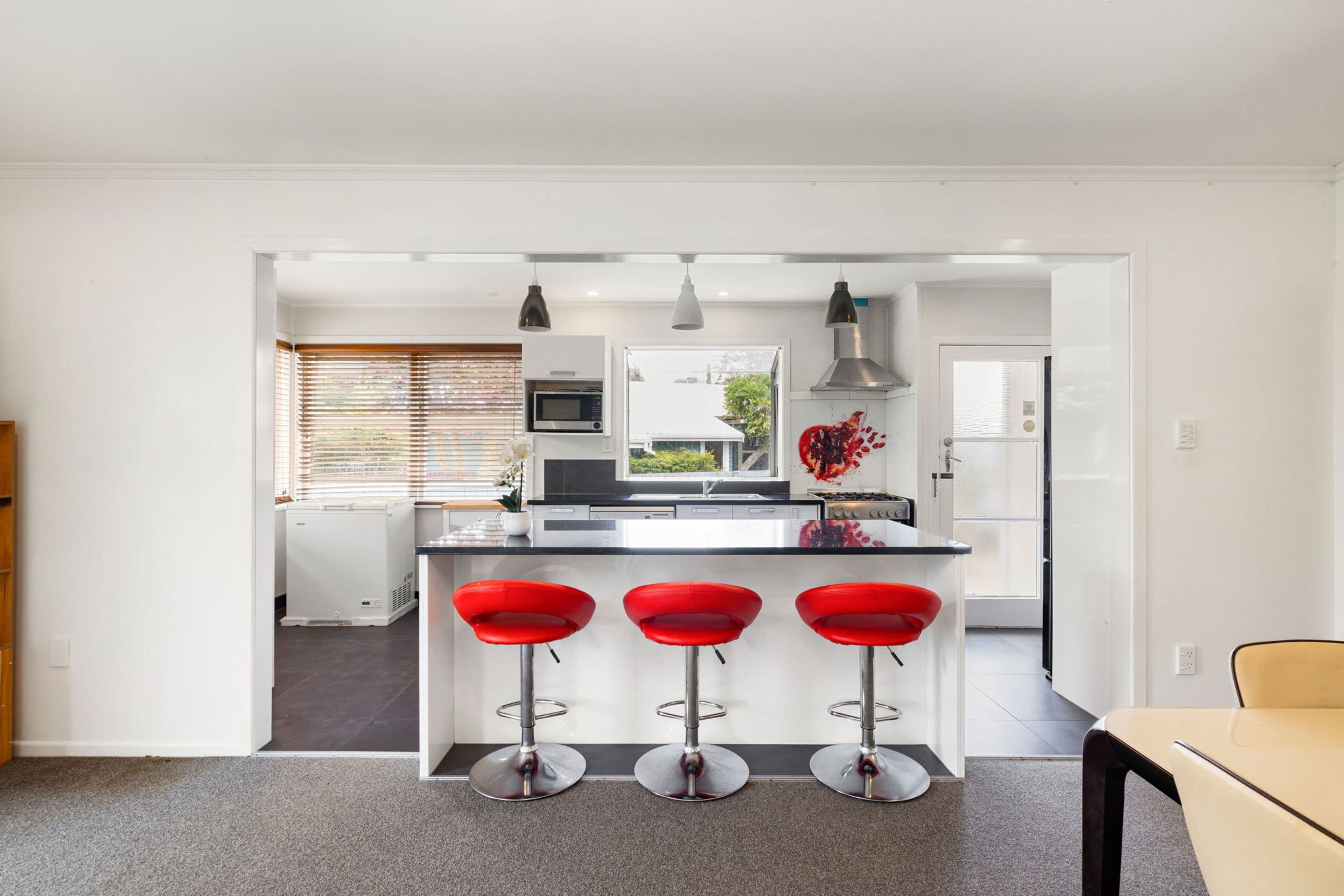 6 Parkdale Place, Glenview, Hamilton City, Waikato | Tall Poppy