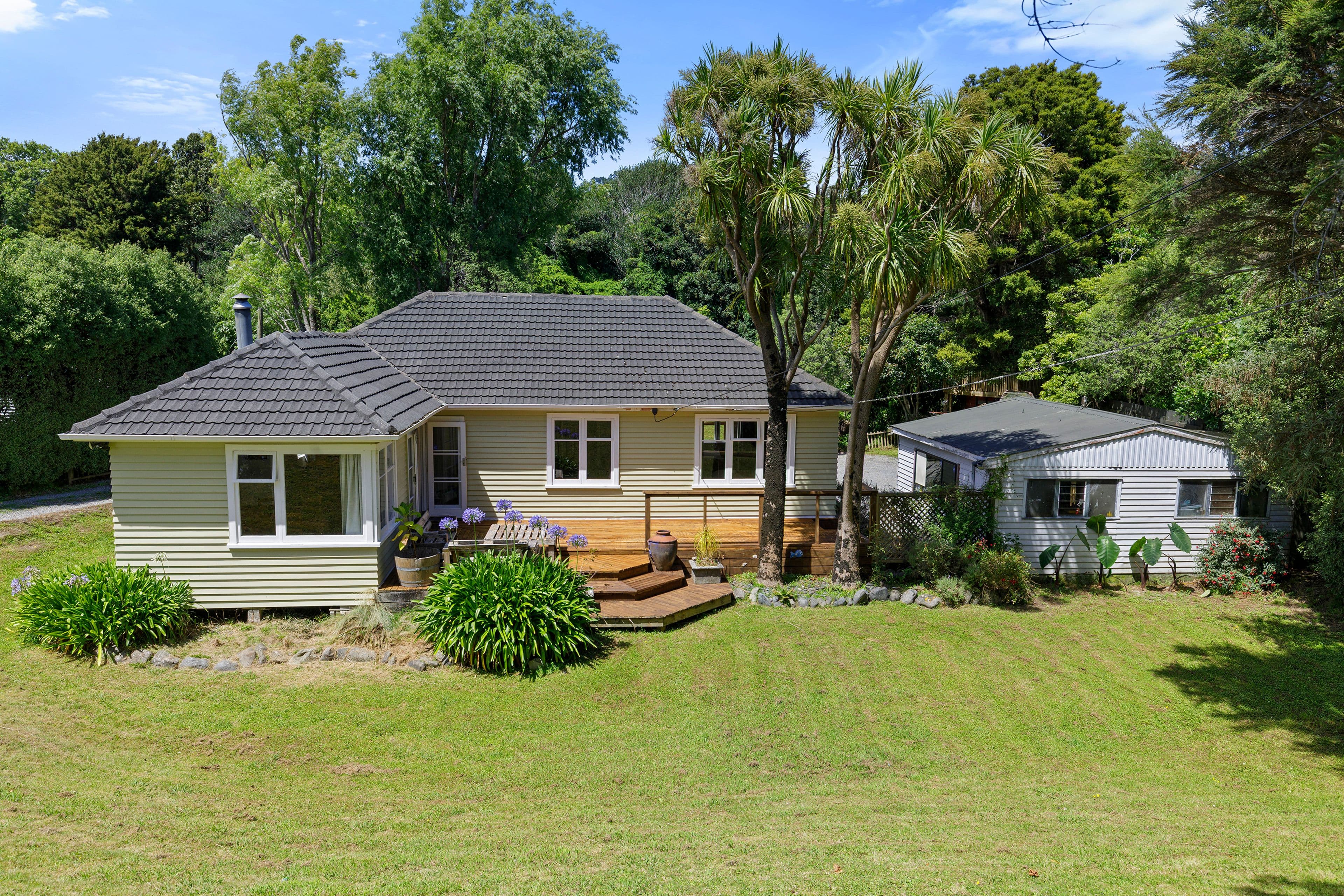 31 Stanley Street, Wainuiomata, Lower Hutt City, Wellington | Tall Poppy