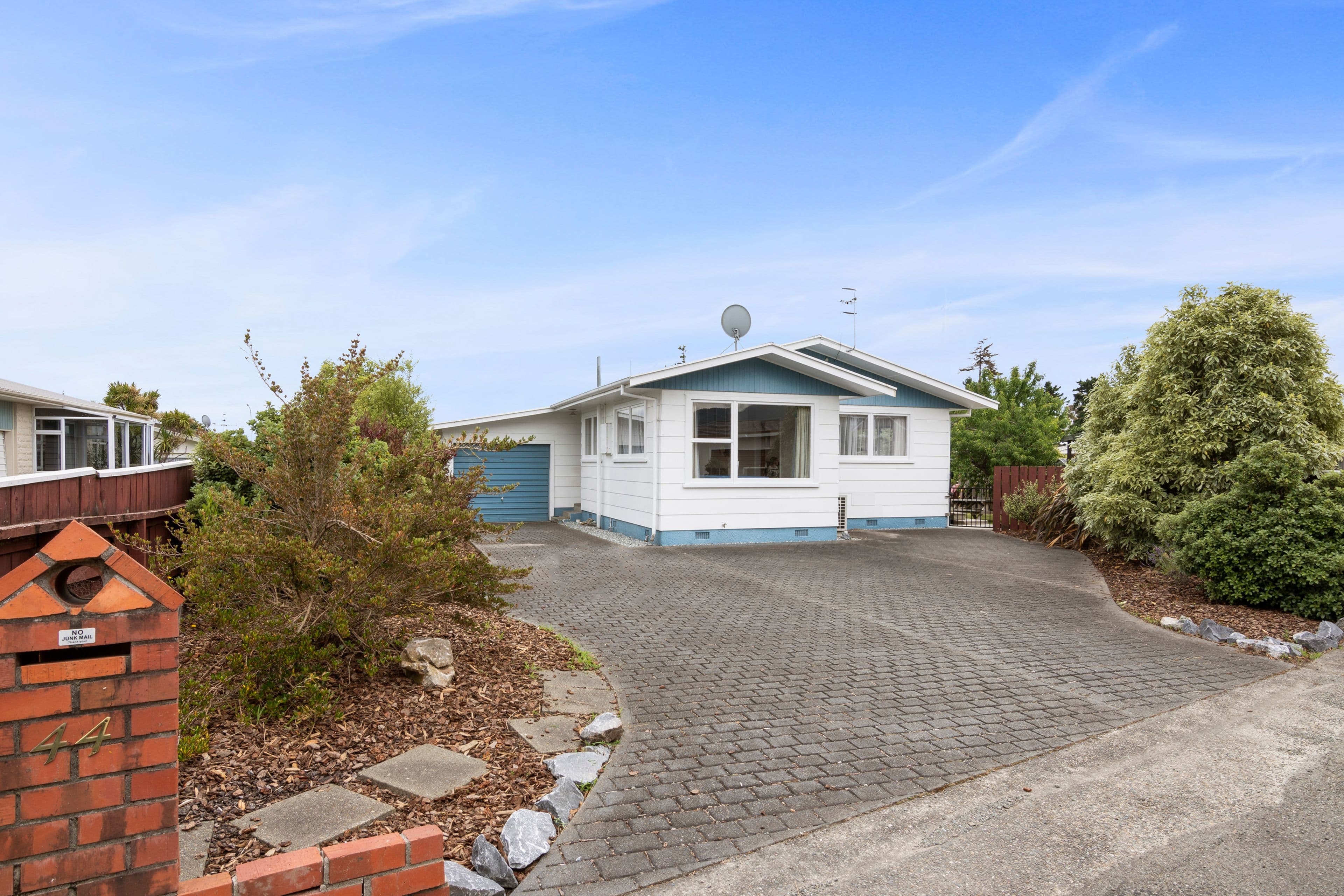 44 Leicester Street, Stoke, Nelson, Nelson | Tall Poppy