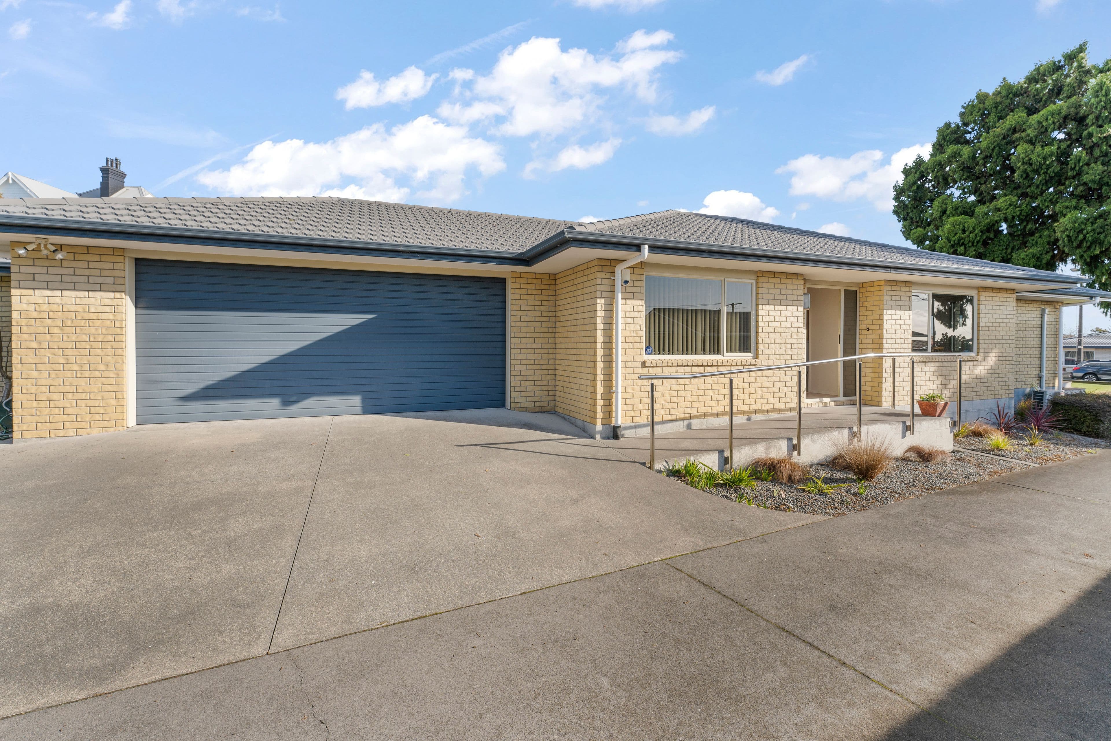 147 Tukapa Street, Westown, New Plymouth, Taranaki | Tall Poppy