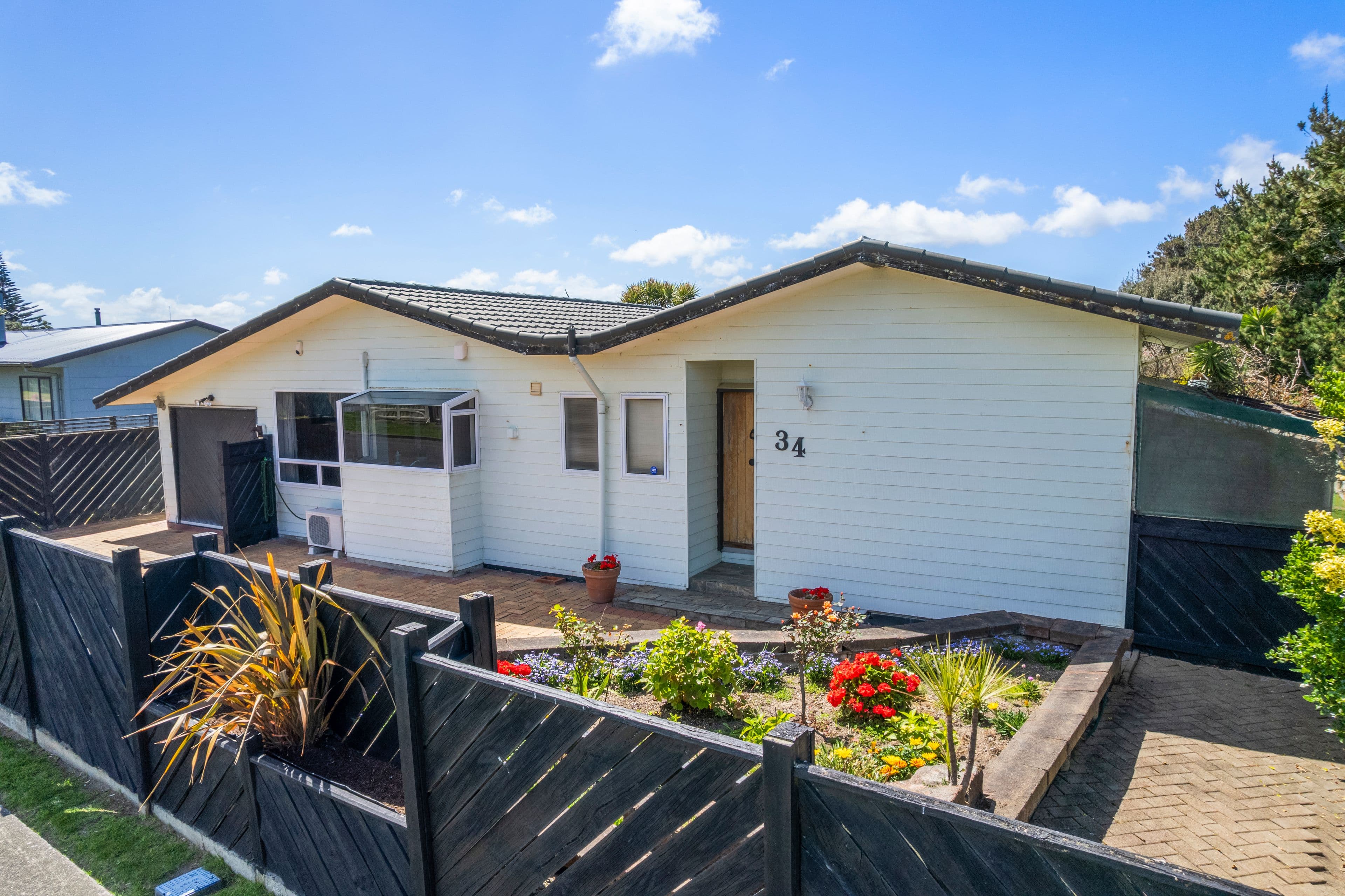34 Scott Avenue, Otaki Beach, Kapiti Coast, Wellington | Tall Poppy