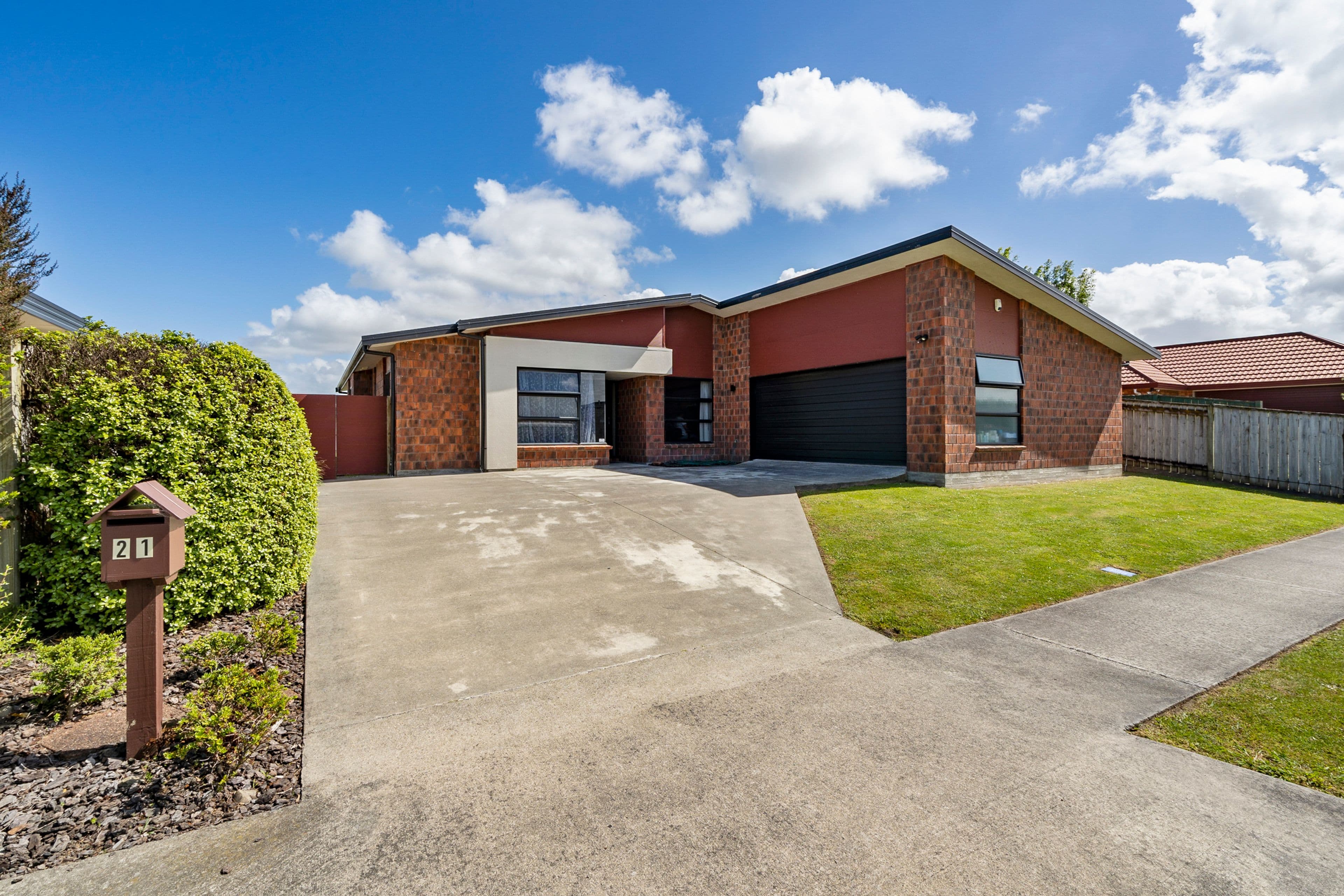 21 Brooklyn Heights Drive, Kelvin Grove, Palmerston North City, Manawatu | Tall Poppy