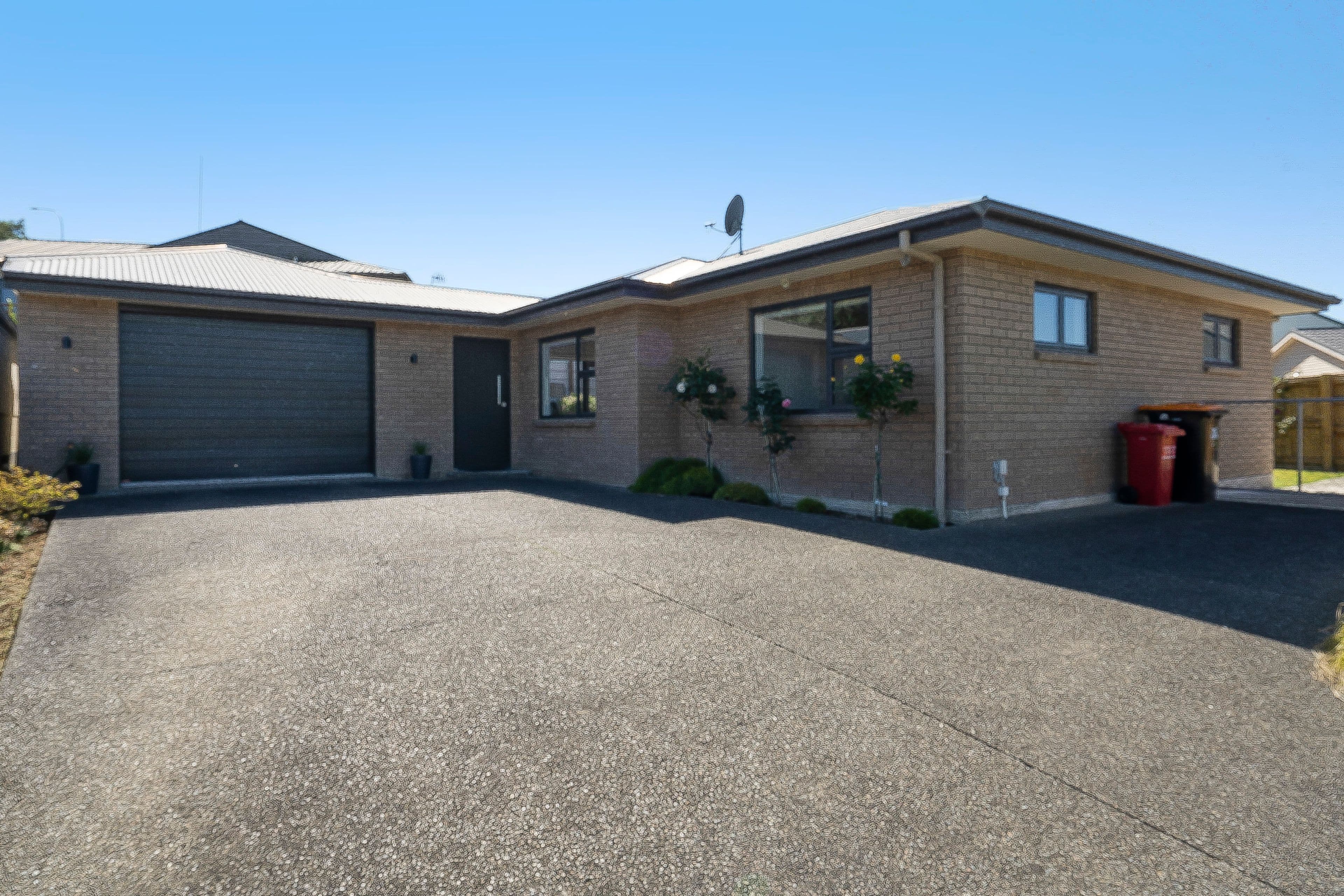 39 Dahlstrom Grove, Kelvin Grove, Palmerston North City, Manawatu | Tall Poppy