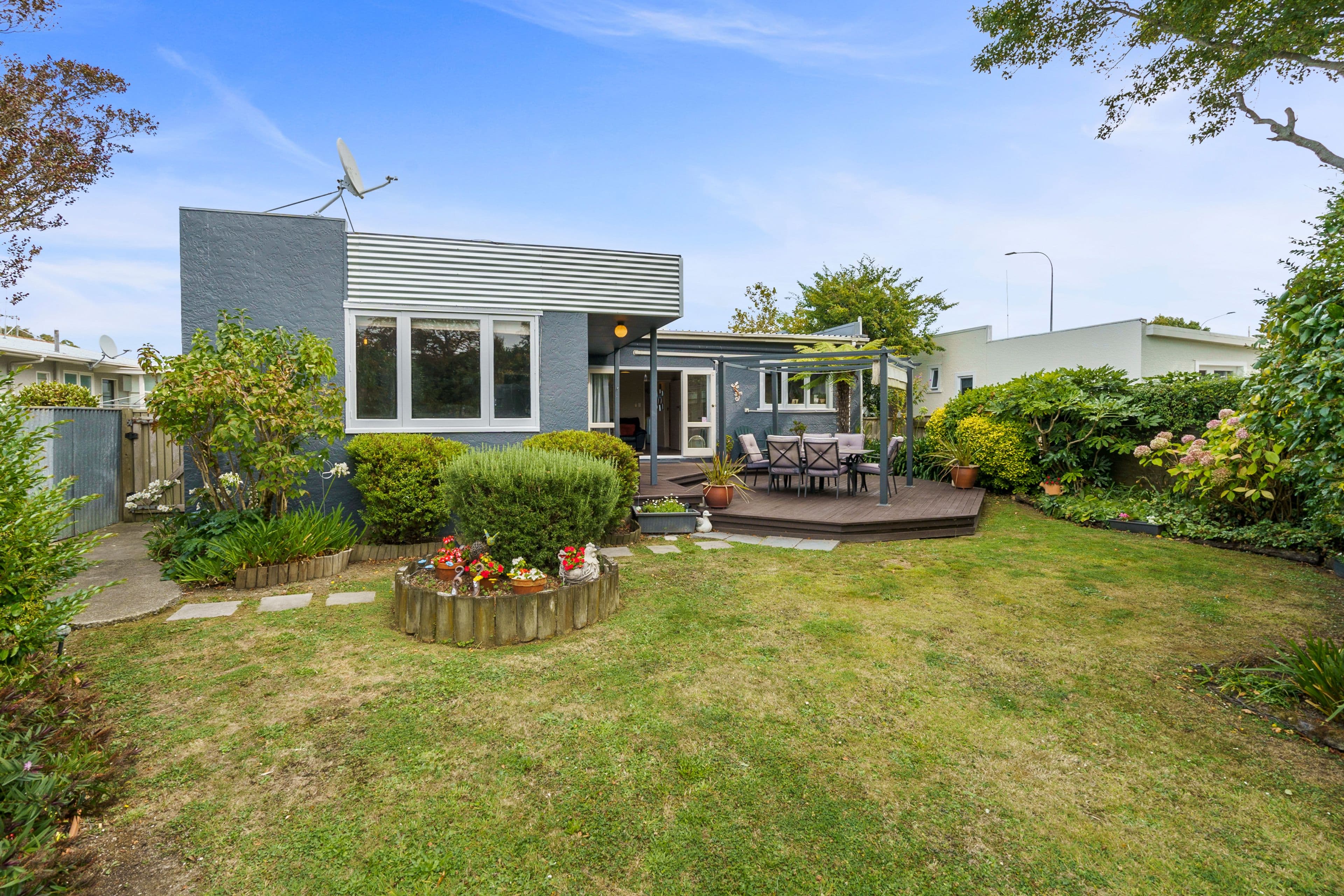303 Botanical Road, West End, Palmerston North City, Manawatu | Tall Poppy