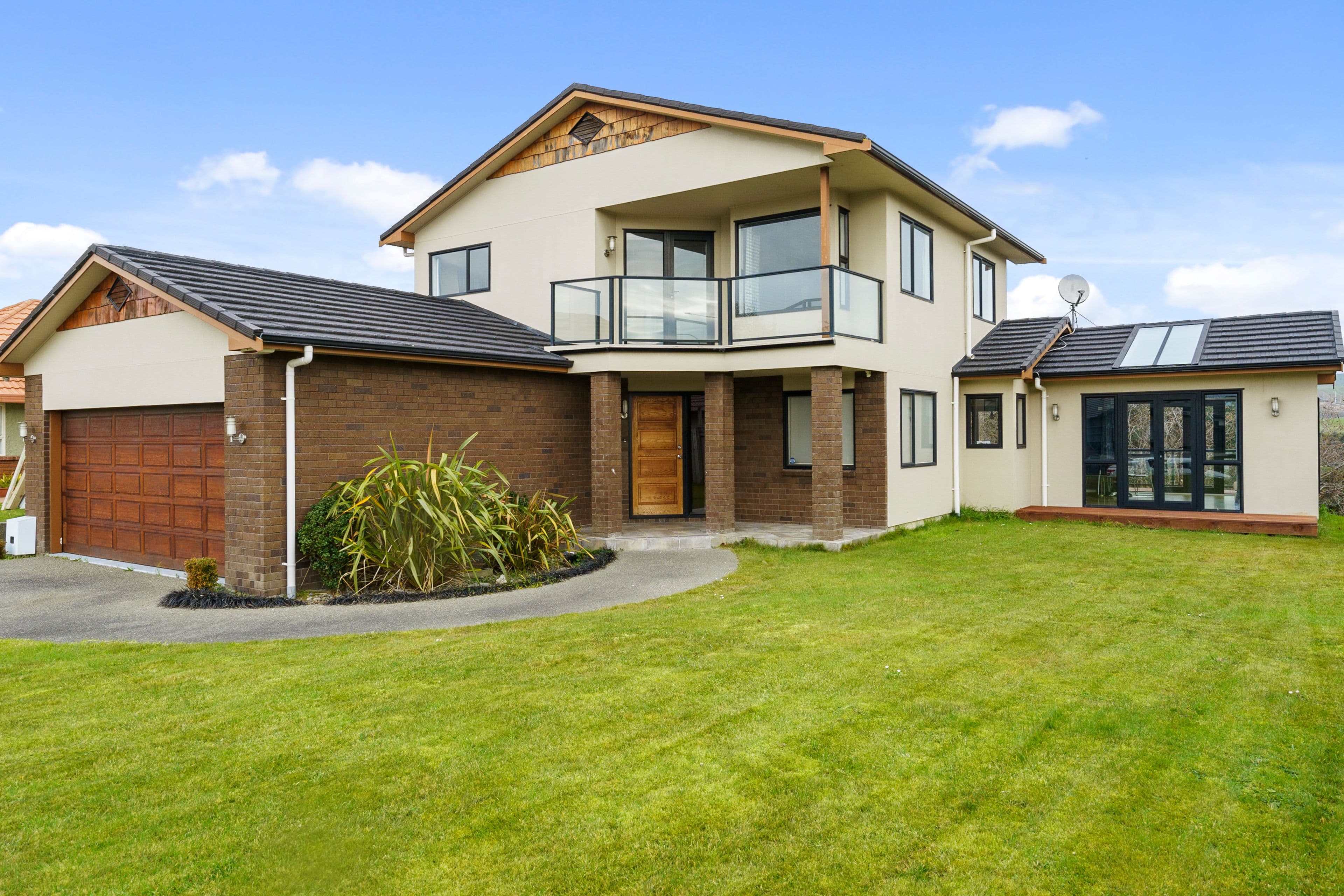 106 Pacific Drive, Fitzherbert, Palmerston North City, Manawatu | Tall Poppy