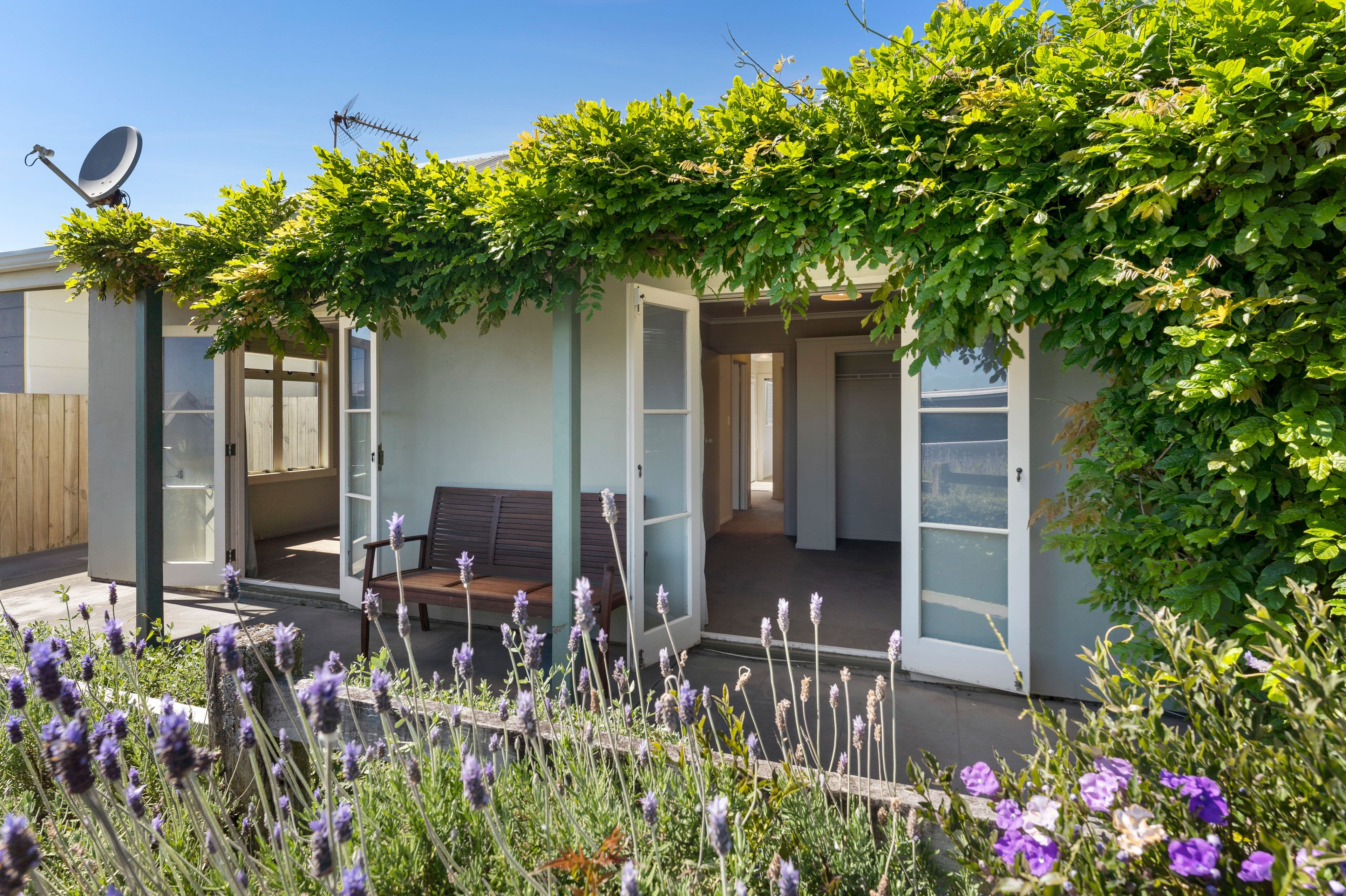 160 Molesworth Street, New Plymouth, New Plymouth, Taranaki | Tall Poppy