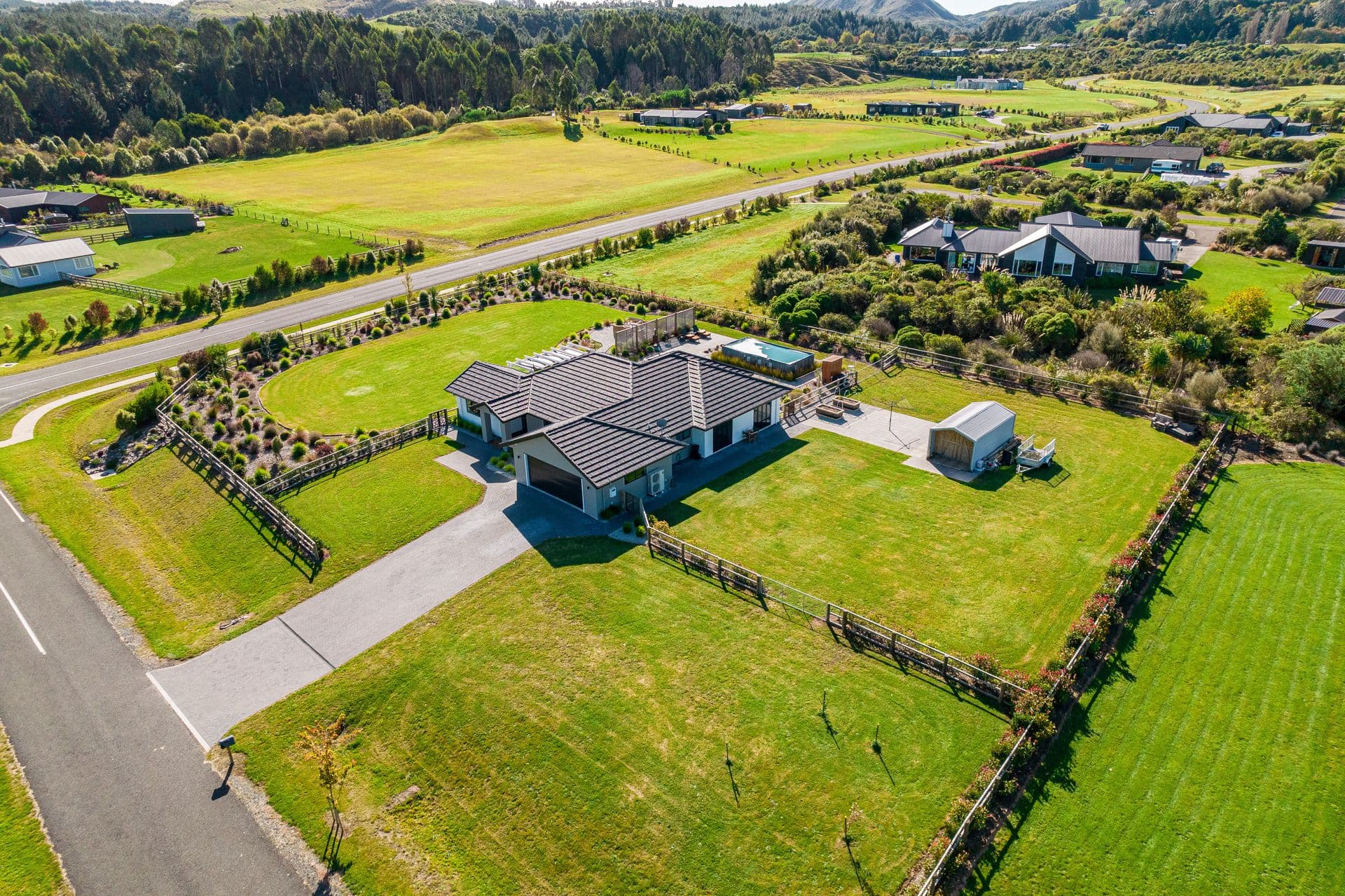 1 Ribbonwood Lane, Kinloch, Taupo, Waikato | Tall Poppy