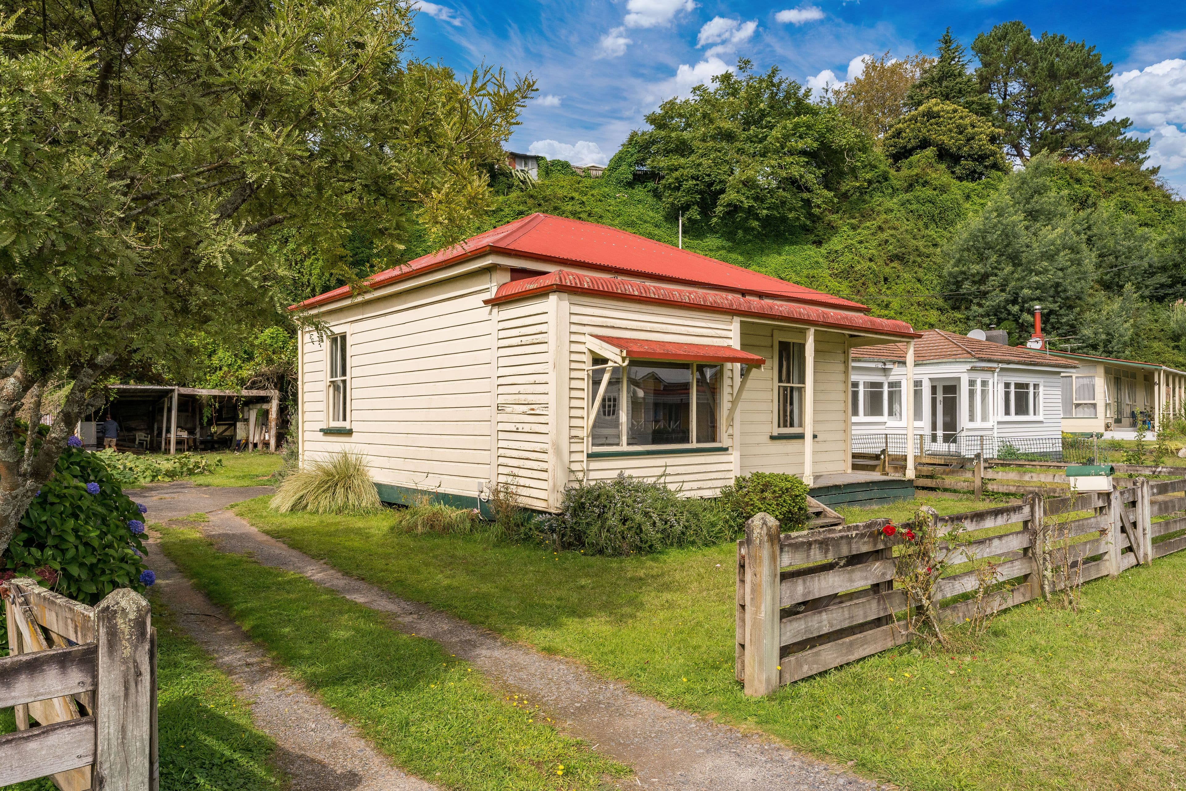 5 Golf Road, Taumarunui, Ruapehu, Wanganui | Tall Poppy