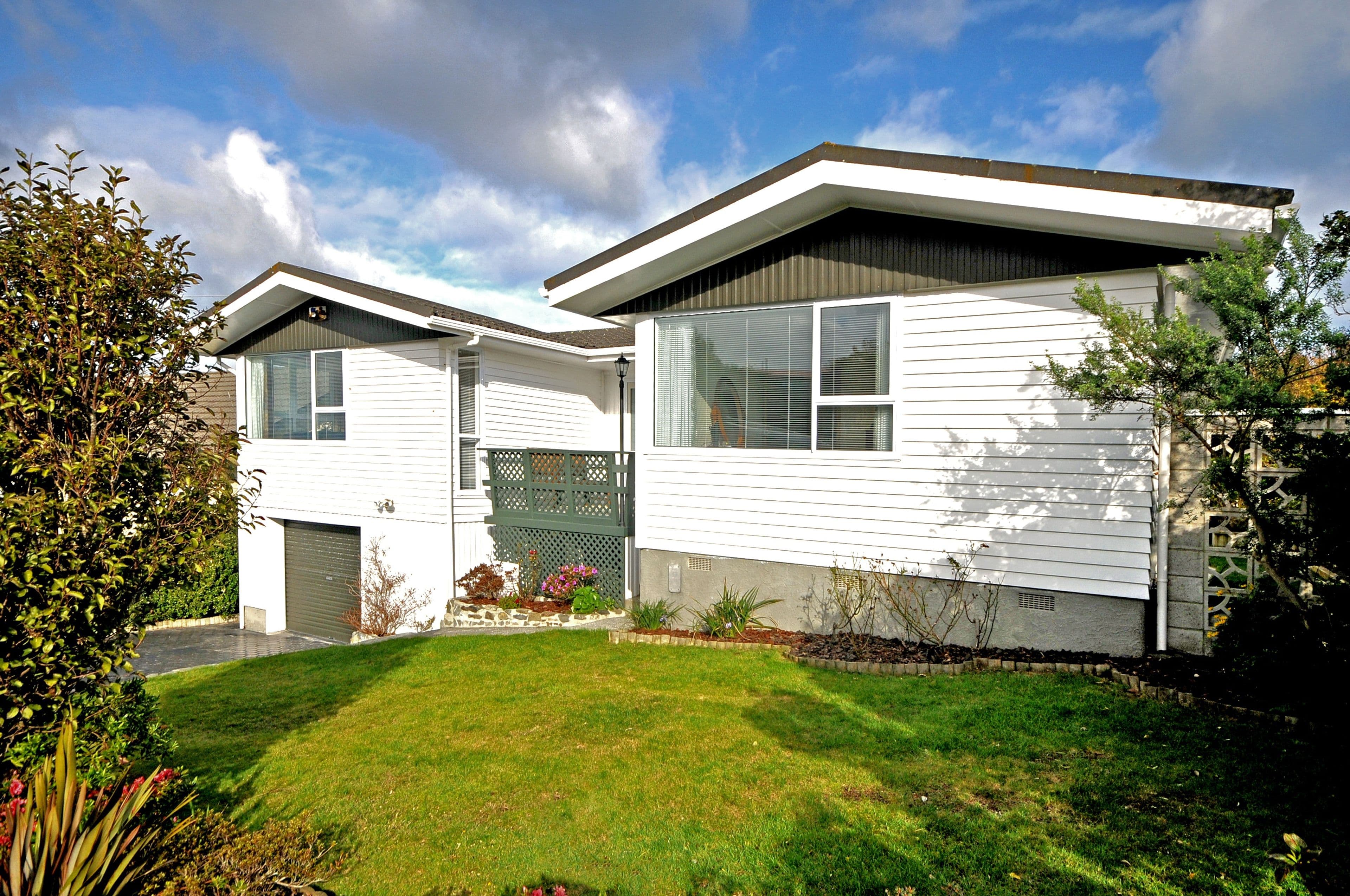 15 Lomita Rd, Johnsonville, Wellington City, Wellington | Tall Poppy