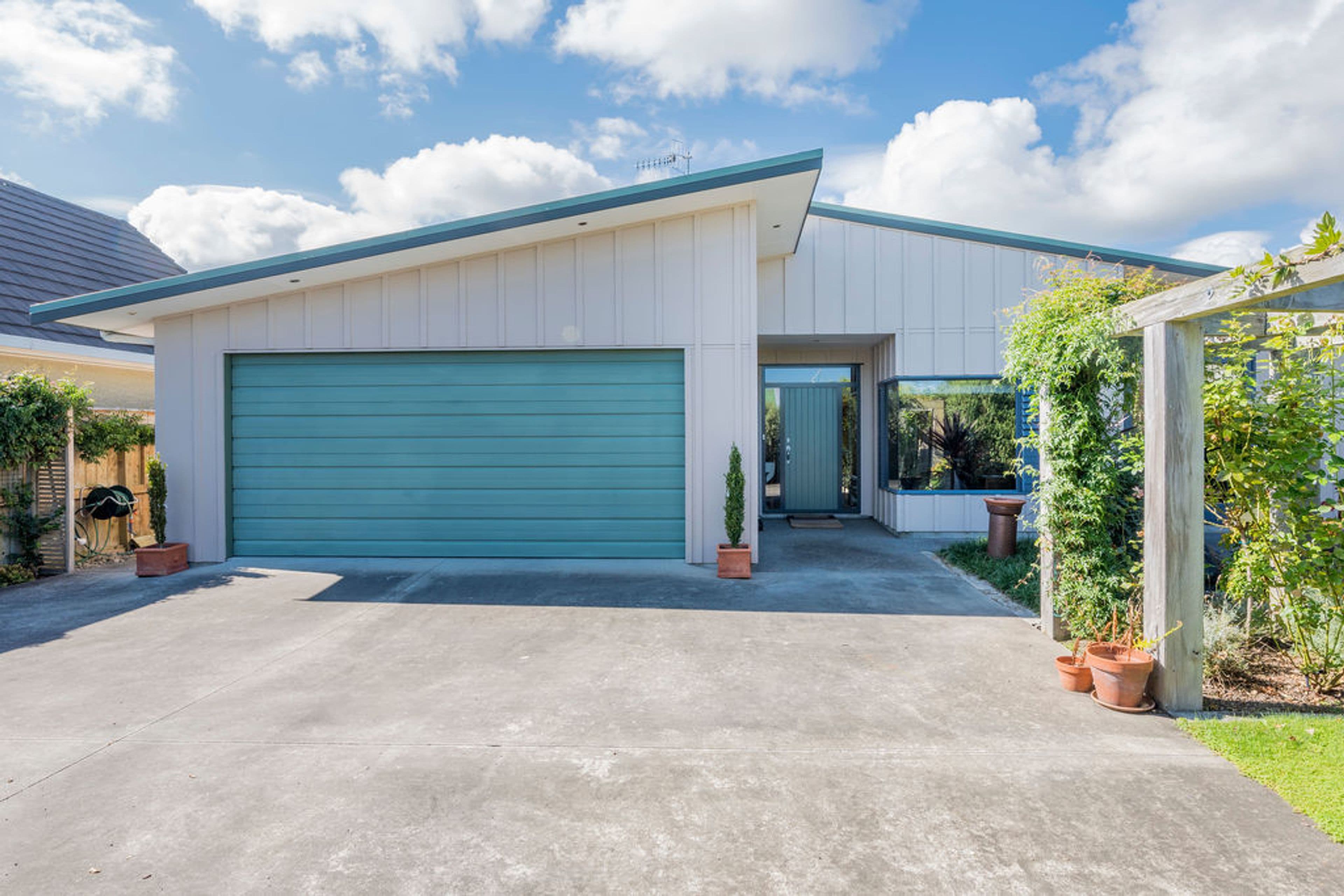 8A Queenwood Road, Levin, Horowhenua, Manawatu | Tall Poppy