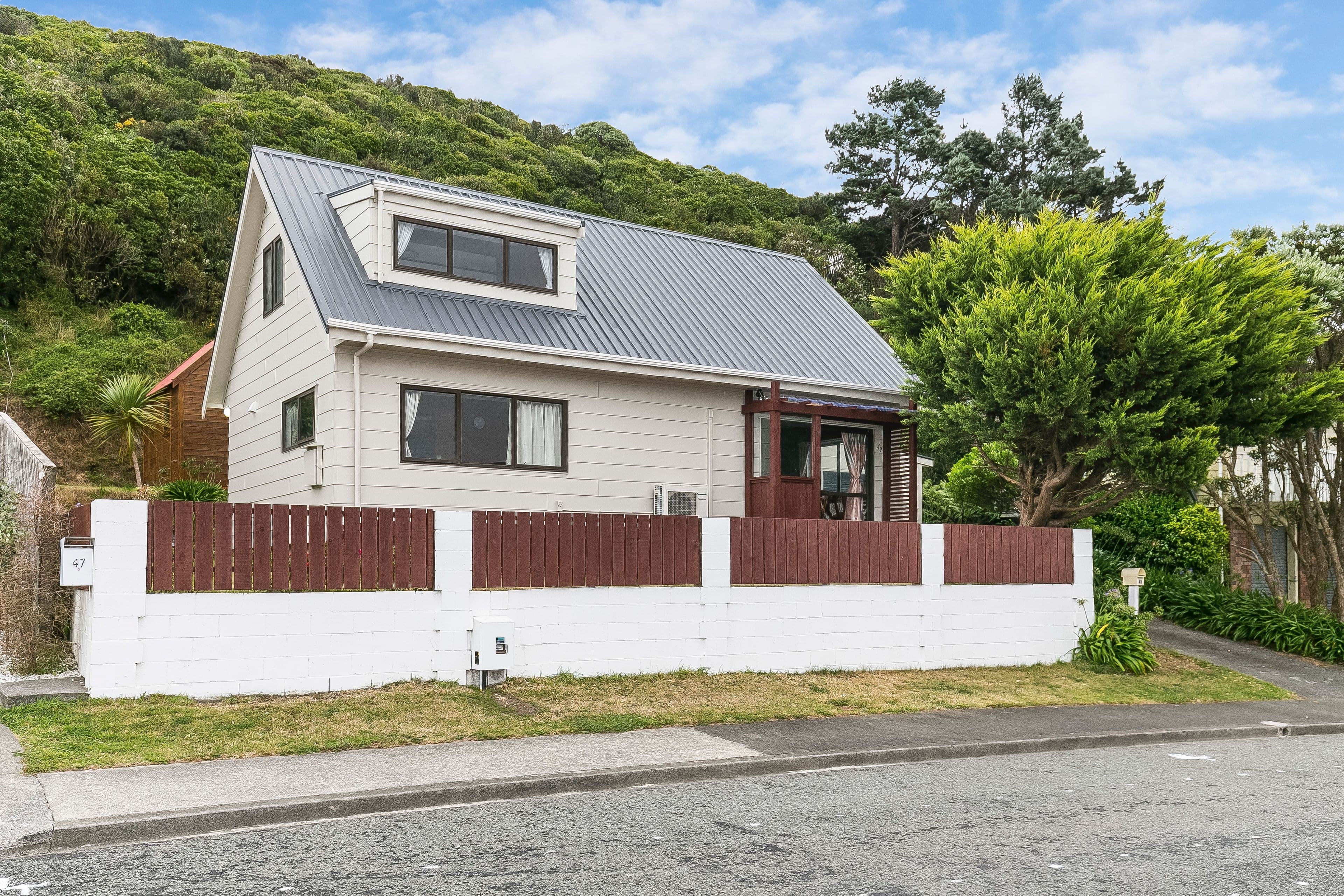 49 Nalanda Crescent, Broadmeadows, Wellington City, Wellington | Tall Poppy