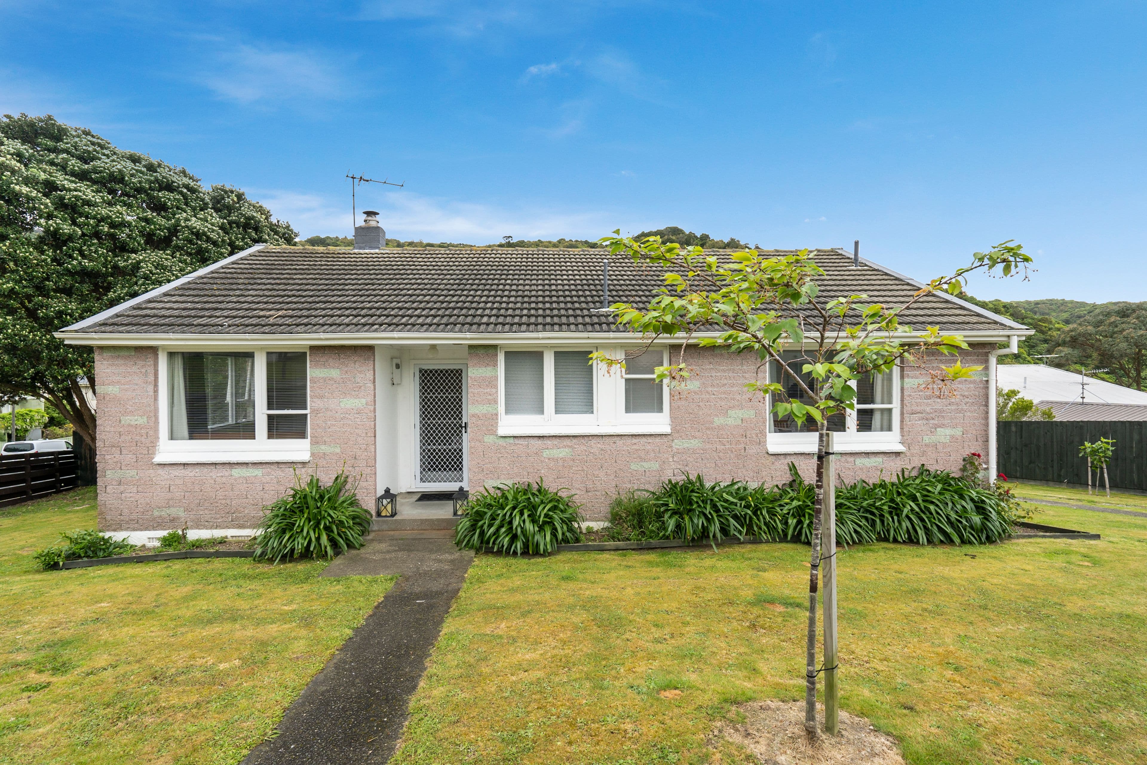 2 Mahinawa Street, Takapuwahia, Porirua City, Wellington | Tall Poppy